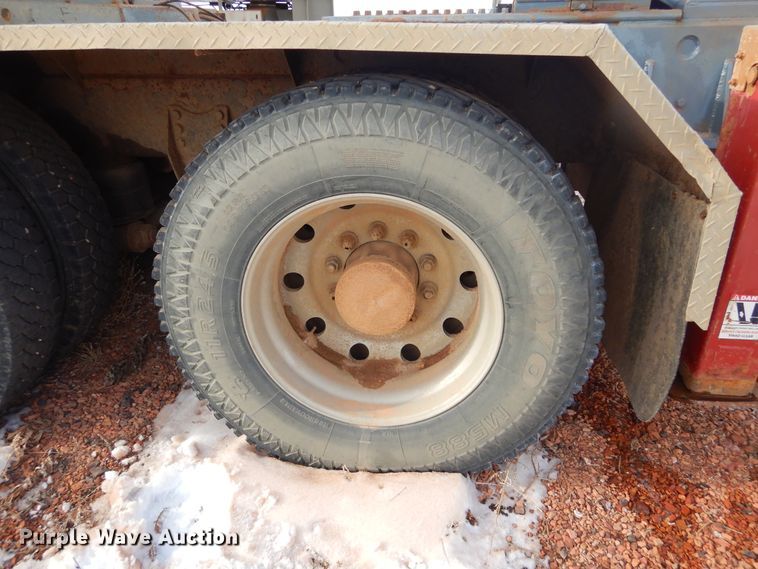 image for item KS9345 2007 Western Star 4900  crane truck