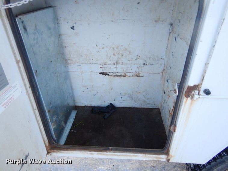 image for item KS9346 2013 Dodge Ram 5500HD  bucket truck