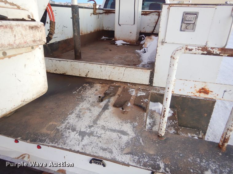 image for item KS9346 2013 Dodge Ram 5500HD  bucket truck