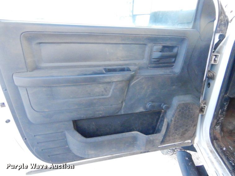 image for item KS9346 2013 Dodge Ram 5500HD  bucket truck