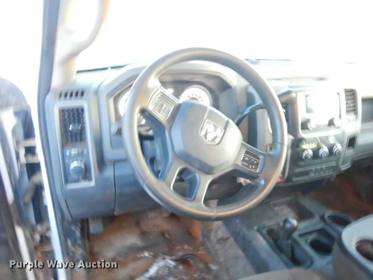 image for item KS9346 2013 Dodge Ram 5500HD  bucket truck