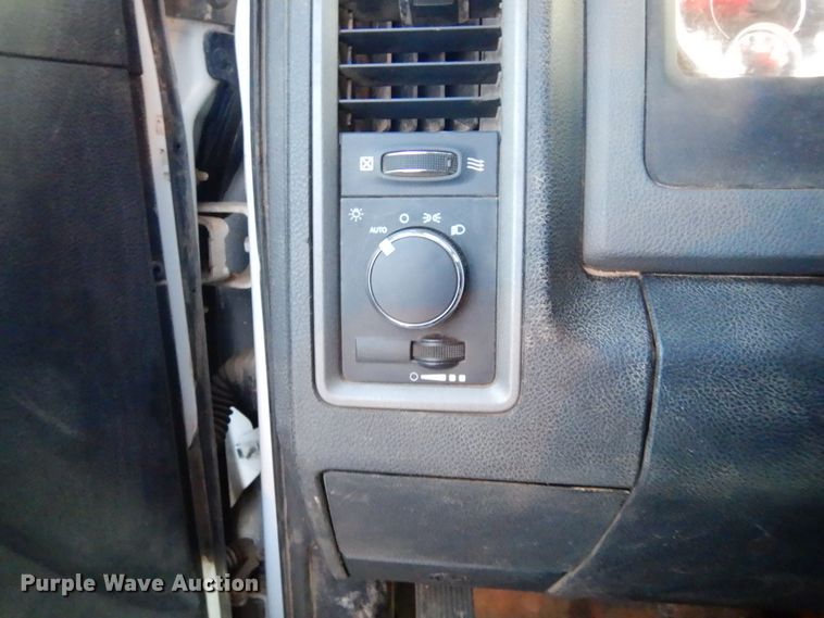 image for item KS9346 2013 Dodge Ram 5500HD  bucket truck