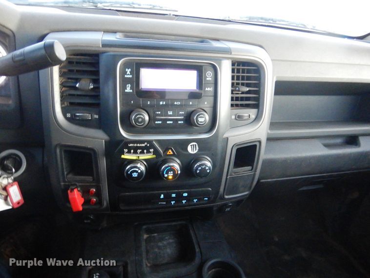 image for item KS9346 2013 Dodge Ram 5500HD  bucket truck