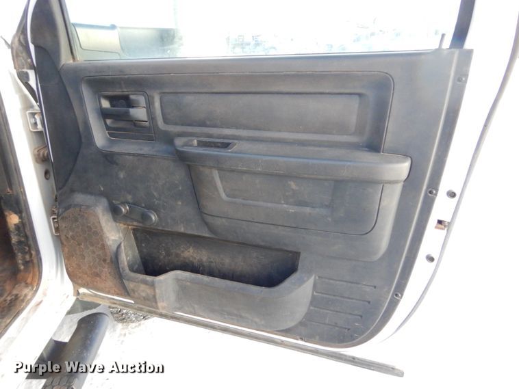 image for item KS9346 2013 Dodge Ram 5500HD  bucket truck