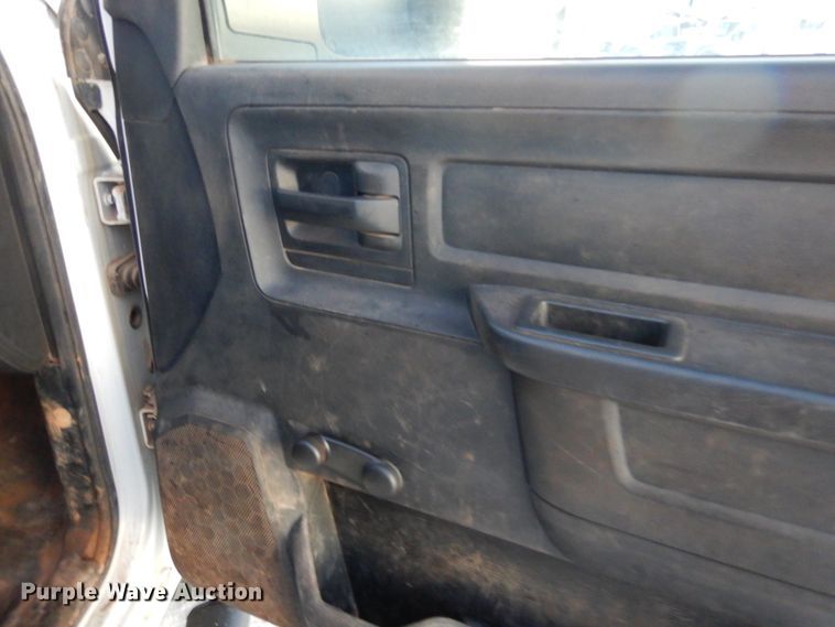 image for item KS9346 2013 Dodge Ram 5500HD  bucket truck