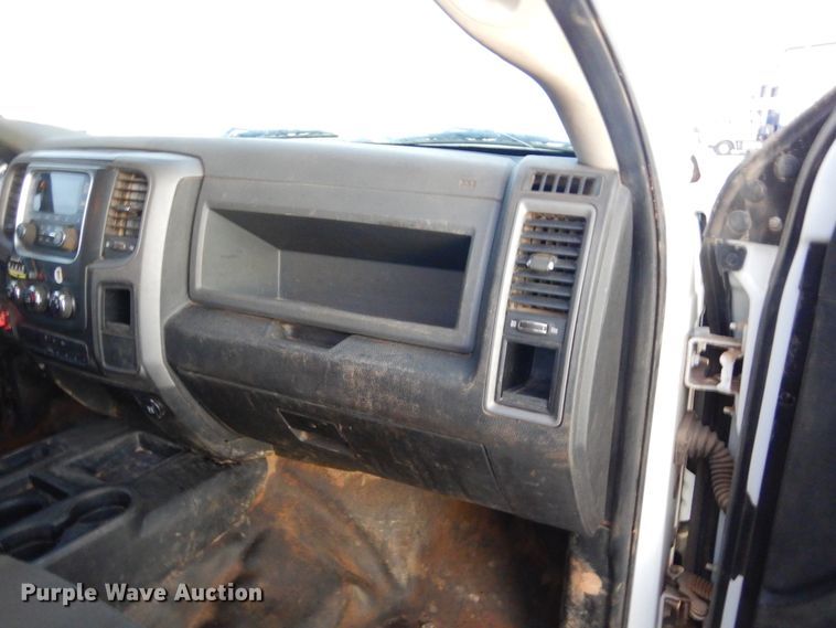 image for item KS9346 2013 Dodge Ram 5500HD  bucket truck