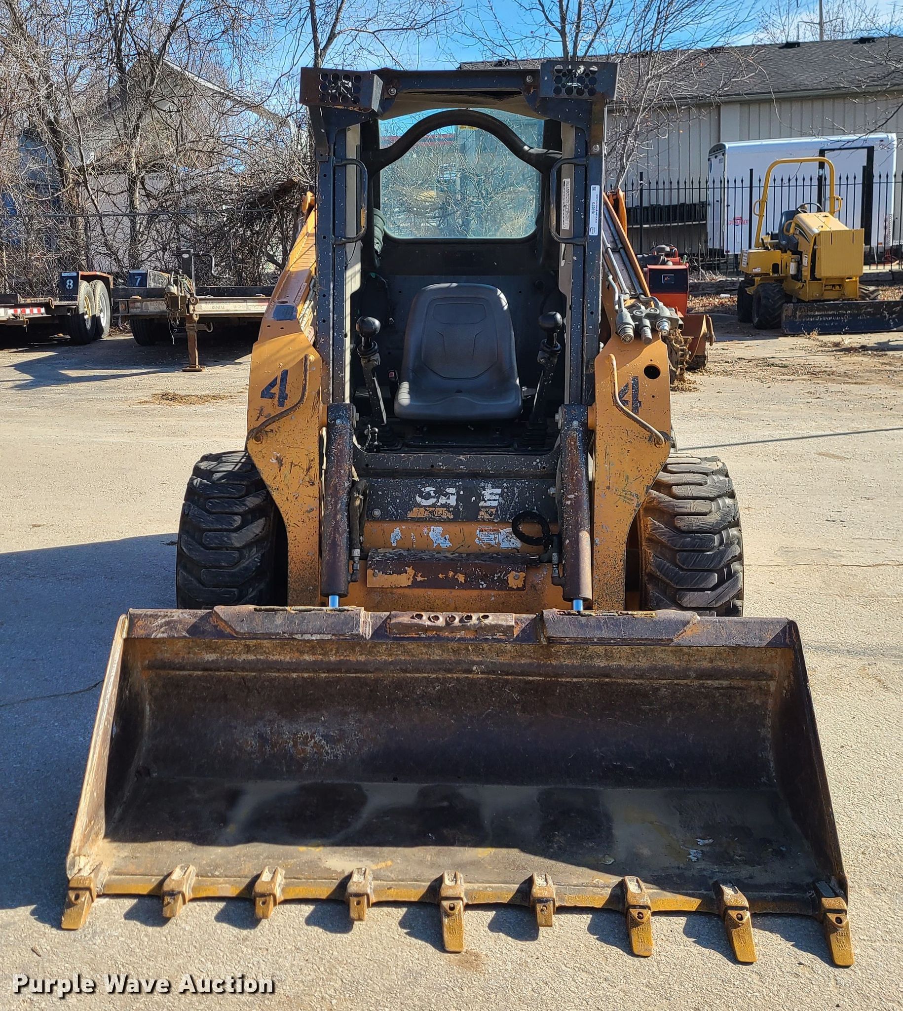 2012 Case SR200 skid steer loader in Blue Springs, MO Item JG9270