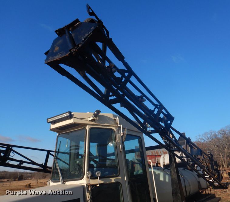 image for item DE7508 Willmar 6200 Xplorer  sprayer