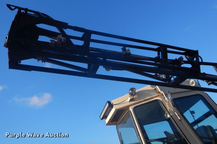 image for item DE7508 Willmar 6200 Xplorer  sprayer