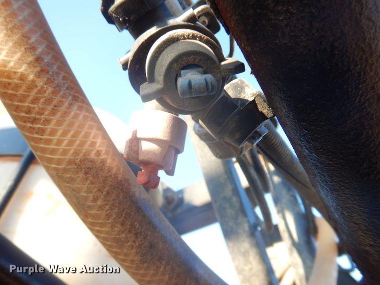 image for item DE7508 Willmar 6200 Xplorer  sprayer