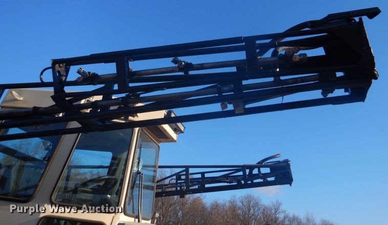 image for item DE7508 Willmar 6200 Xplorer  sprayer