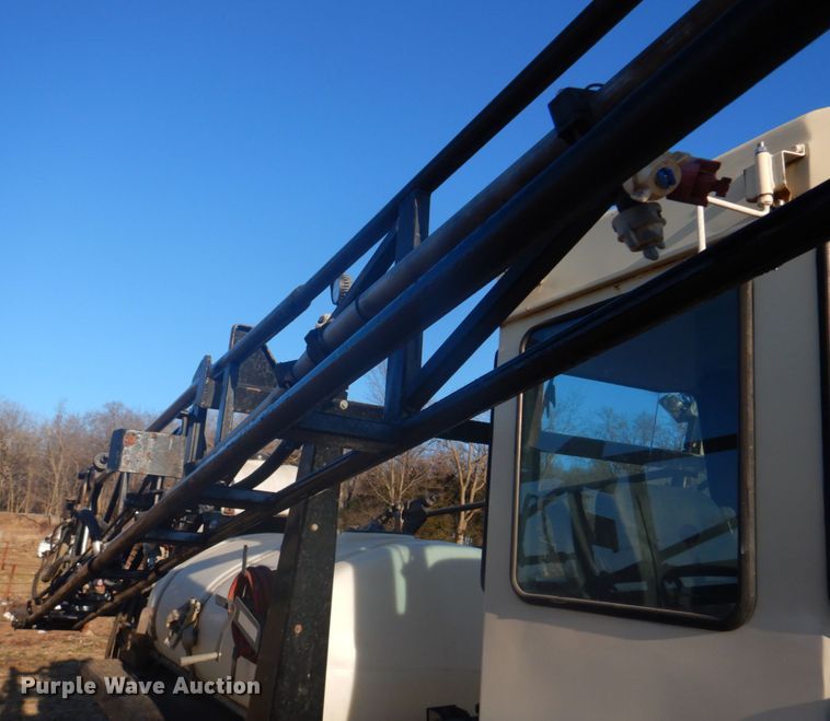 image for item DE7508 Willmar 6200 Xplorer  sprayer