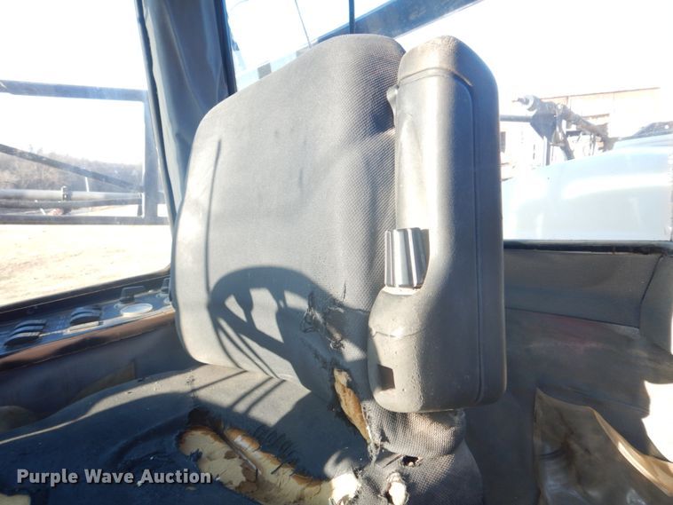 image for item DE7508 Willmar 6200 Xplorer  sprayer