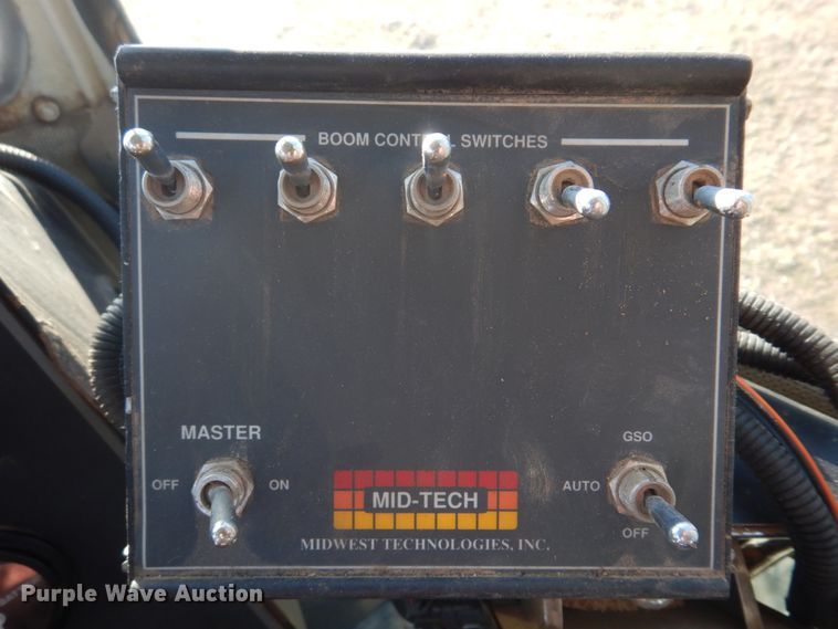 image for item DE7508 Willmar 6200 Xplorer  sprayer