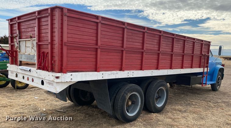 image for item DL1481 1973 Chevrolet C65  grain truck