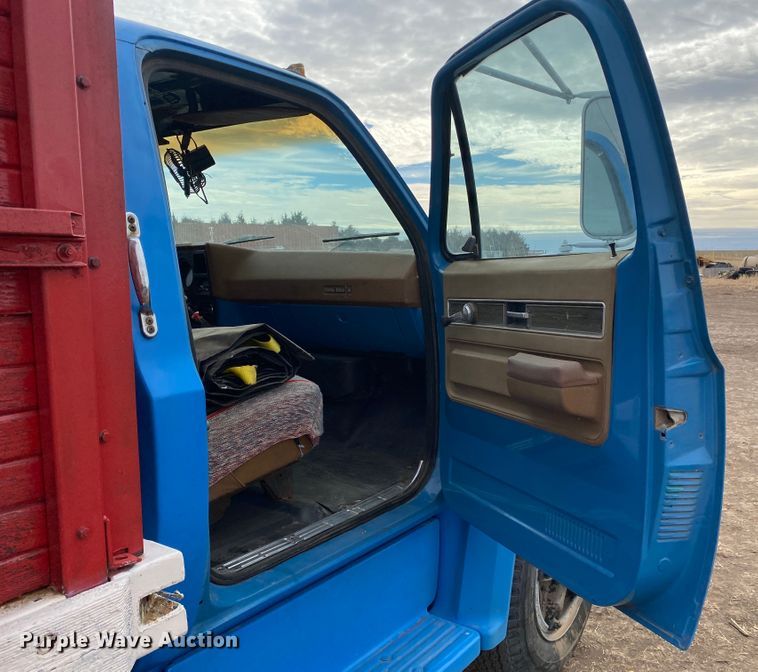 image for item DL1481 1973 Chevrolet C65  grain truck