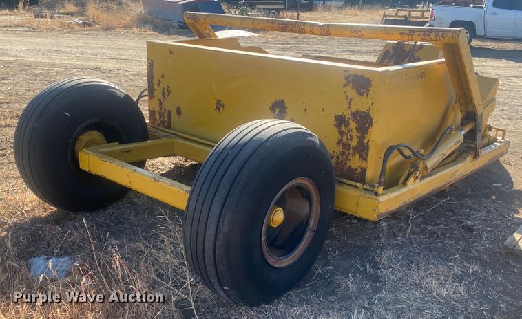 image for item DL1483 600D76 scraper