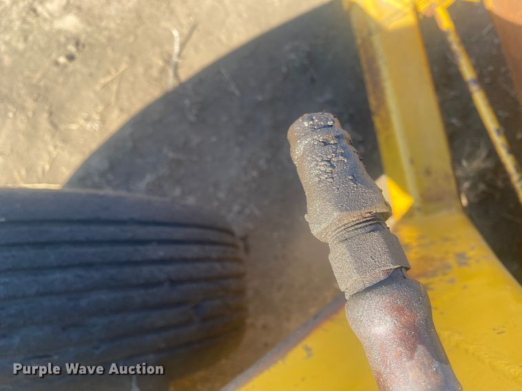 image for item DL1483 600D76 scraper