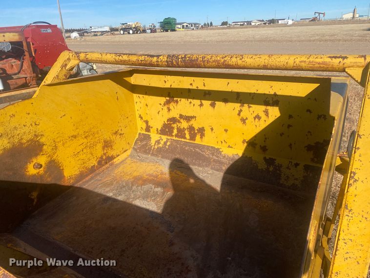 image for item DL1483 600D76 scraper