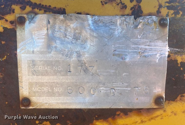 image for item DL1483 600D76 scraper