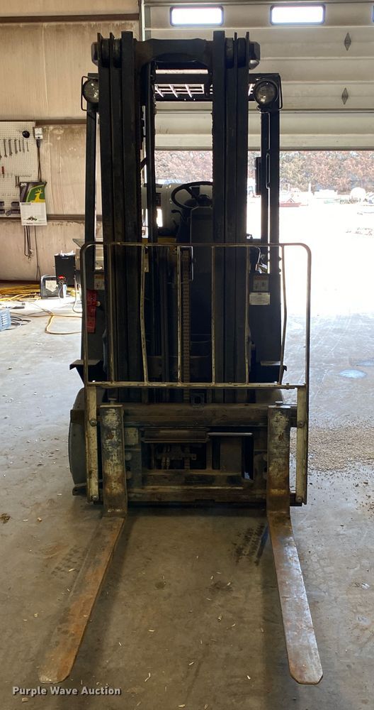 image for item DL1490 Yale  GLC050TFNUAE084 forklift