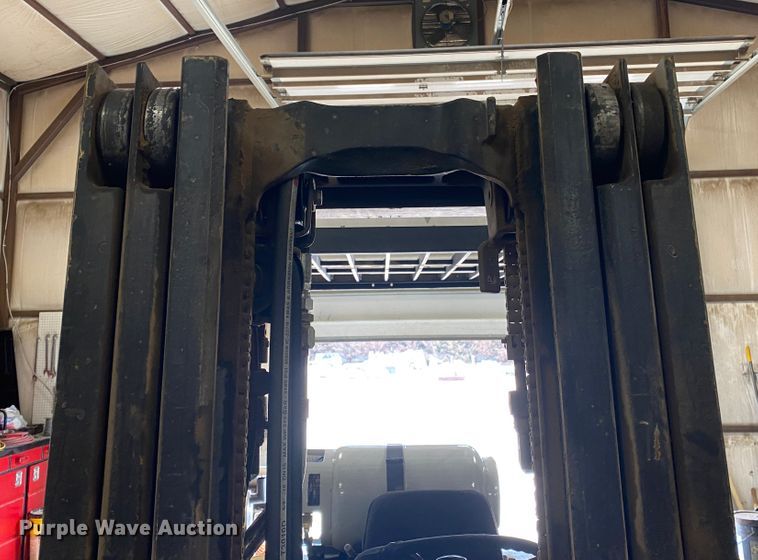 image for item DL1490 Yale  GLC050TFNUAE084 forklift