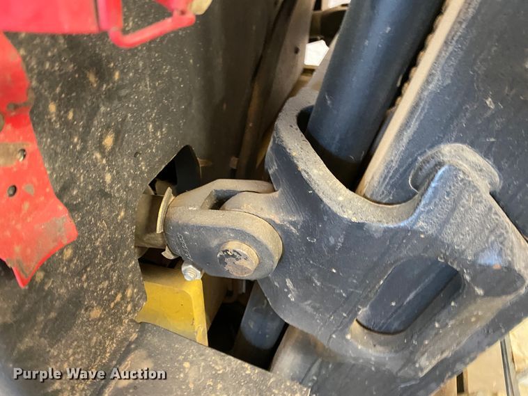 image for item DL1490 Yale  GLC050TFNUAE084 forklift