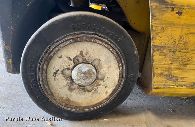 image for item DL1490 Yale  GLC050TFNUAE084 forklift