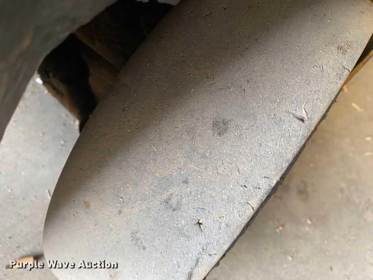 image for item DL1490 Yale  GLC050TFNUAE084 forklift