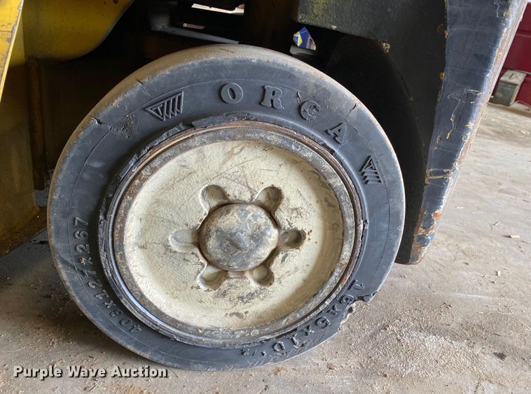 image for item DL1490 Yale  GLC050TFNUAE084 forklift