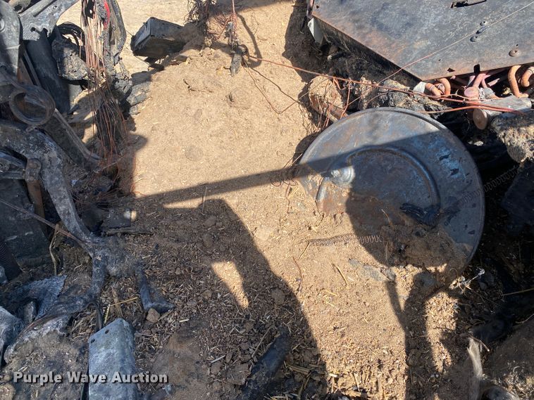 image for item DL1496 2014 John Deere 8235R  MFWD tractor