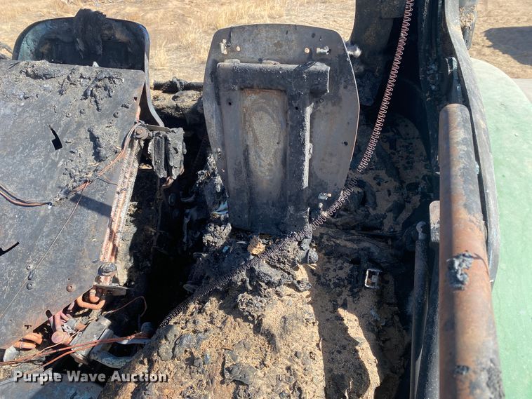 image for item DL1496 2014 John Deere 8235R  MFWD tractor