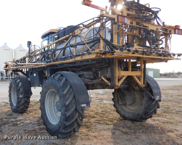 image for item DL3504 2012 AGCO RoGator RG1100  sprayer