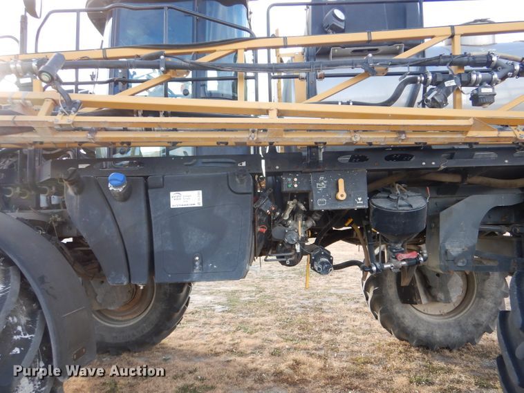 image for item DL3504 2012 AGCO RoGator RG1100  sprayer