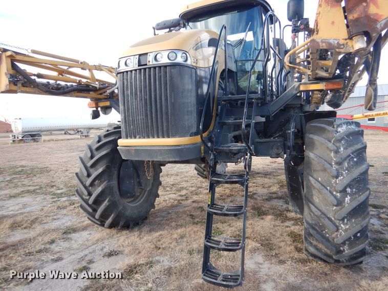 image for item DL3504 2012 AGCO RoGator RG1100  sprayer