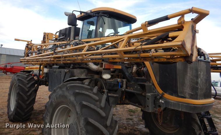 image for item DL3504 2012 AGCO RoGator RG1100  sprayer
