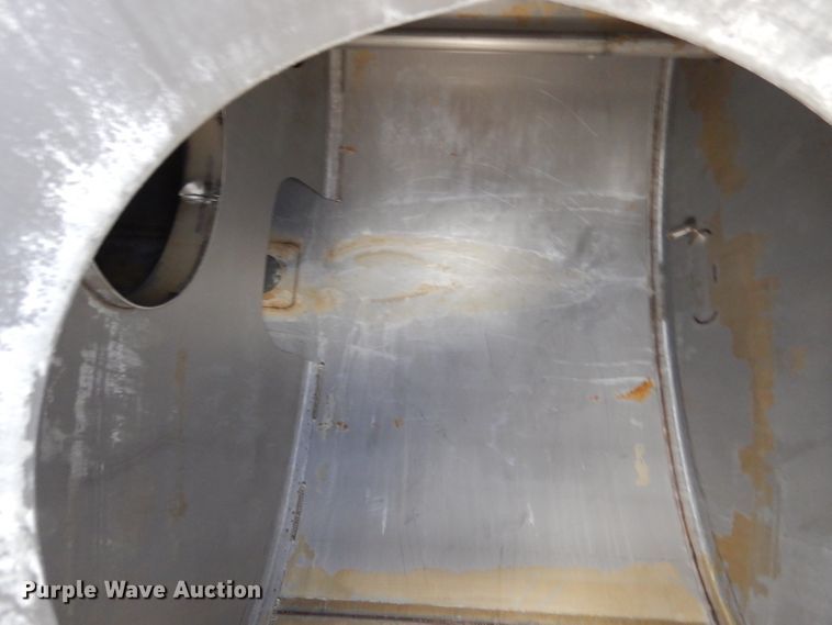 image for item DL3504 2012 AGCO RoGator RG1100  sprayer