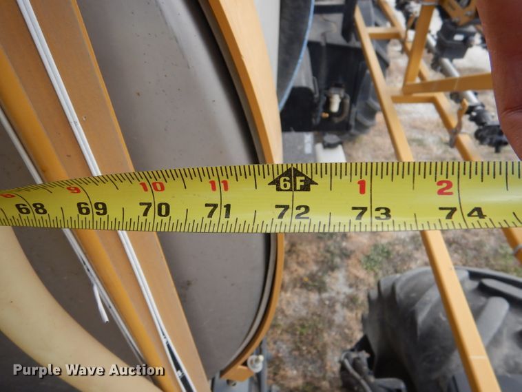 image for item DL3504 2012 AGCO RoGator RG1100  sprayer