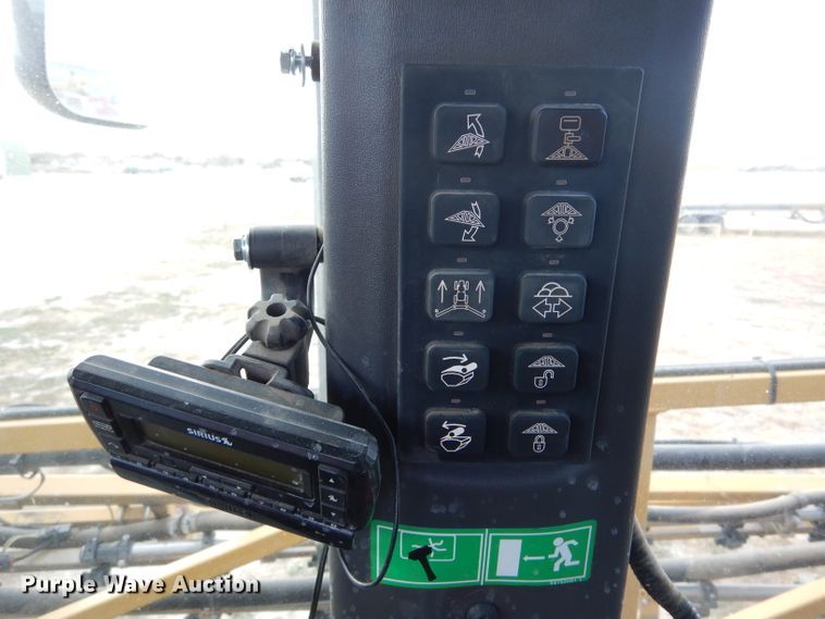 image for item DL3504 2012 AGCO RoGator RG1100  sprayer