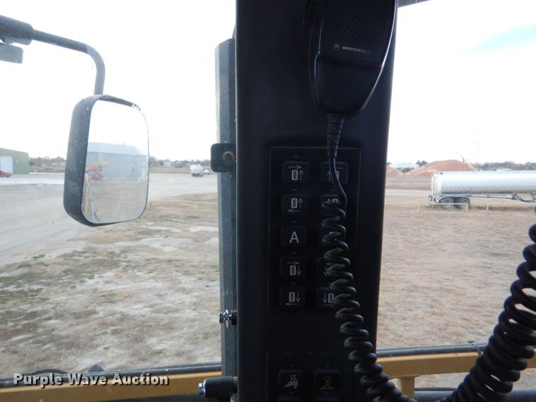 image for item DL3504 2012 AGCO RoGator RG1100  sprayer