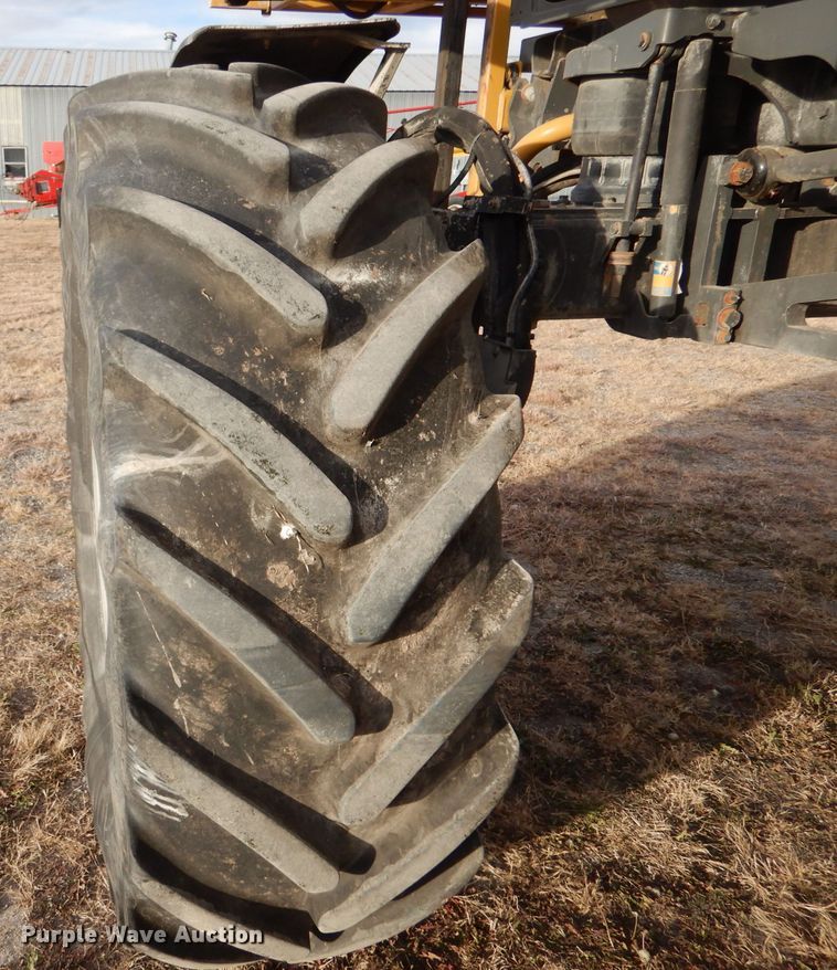 image for item DL3504 2012 AGCO RoGator RG1100  sprayer