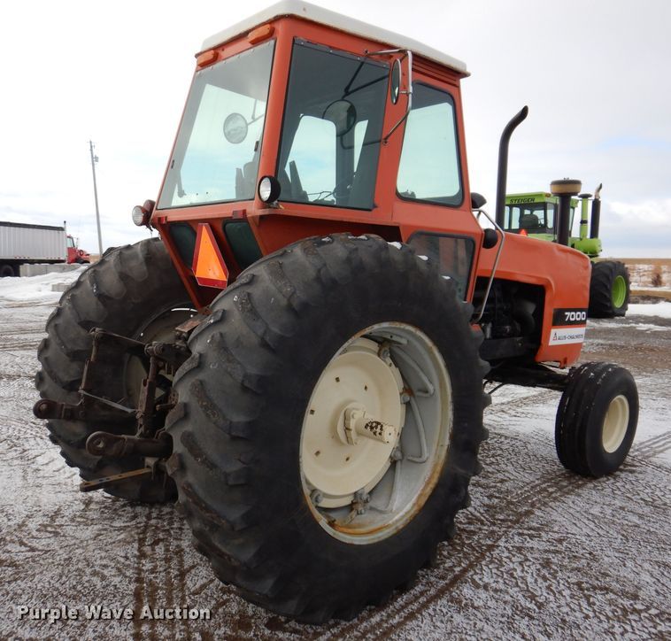 image for item DL5916 Allis Chalmers 7000  tractor