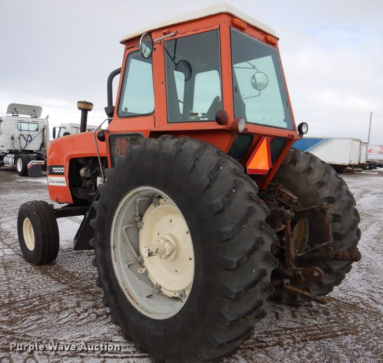 image for item DL5916 Allis Chalmers 7000  tractor
