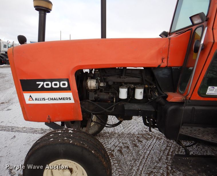 image for item DL5916 Allis Chalmers 7000  tractor