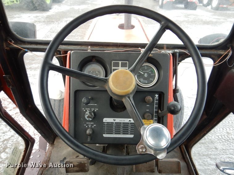 image for item DL5916 Allis Chalmers 7000  tractor