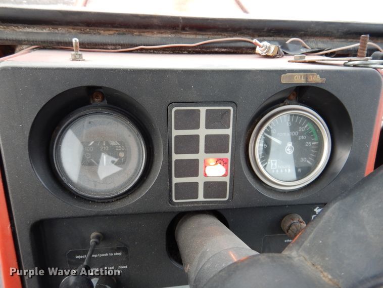 image for item DL5916 Allis Chalmers 7000  tractor