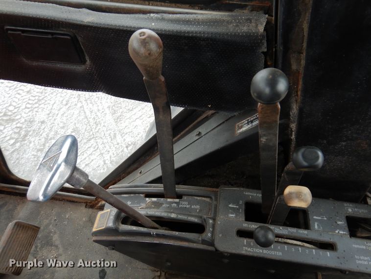 image for item DL5916 Allis Chalmers 7000  tractor