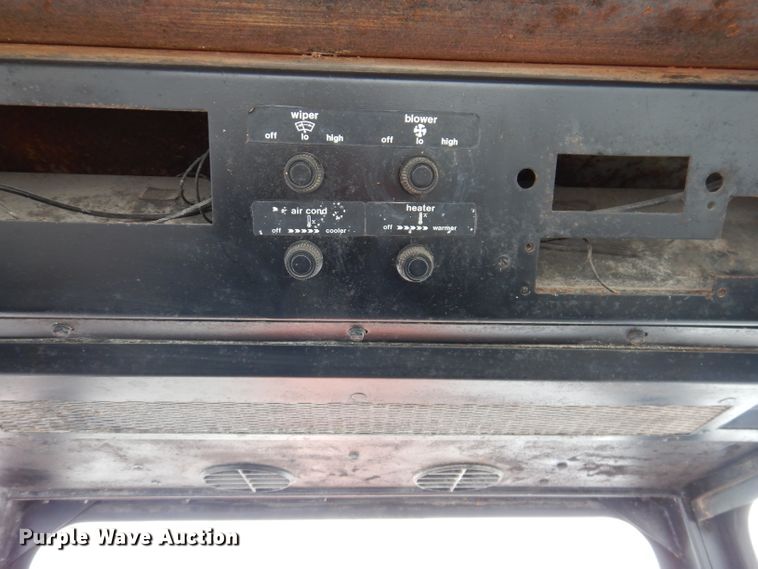 image for item DL5916 Allis Chalmers 7000  tractor