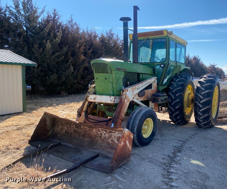 image for item DM8250 1971 John Deere 4620  tractor
