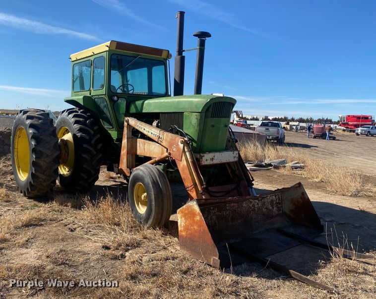 image for item DM8250 1971 John Deere 4620  tractor